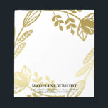 Goldfarbener Blumenkranz - Individuelle Name Notizblock<br><div class="desc">Chic floral Notizblock in weiß und gold,  mit einem großen Blumenkranz in einer gedruckten goldenen Farbe mit Ihrem Namen und Kontaktdaten.</div>
