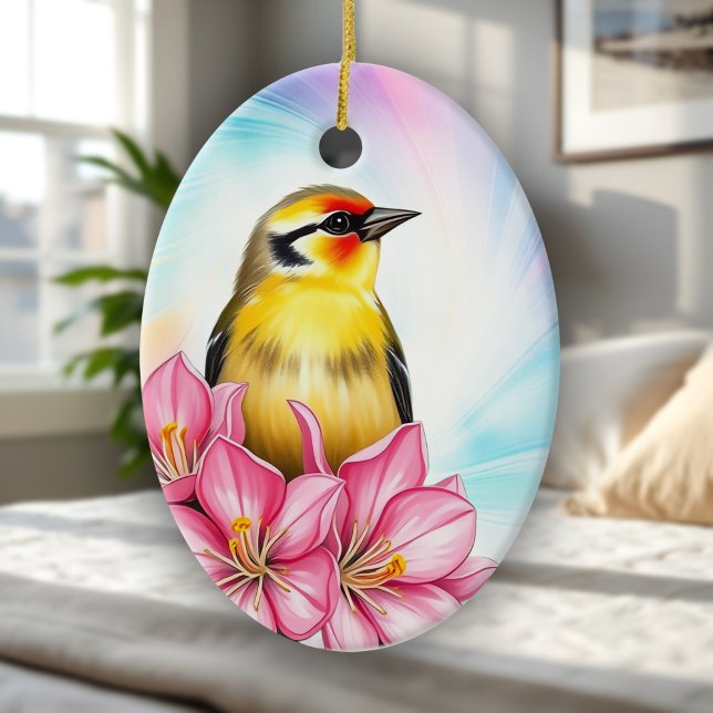 Goldfinch Washington Staat Bird mit rosa Azaleen Keramik Ornament (Ornament of a Goldfinch perched among pink azalea flowers, a Spring songbird memento for bird lovers)