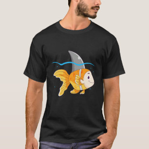 Goldfisch mit einer Haifischflosse Lustiger Goldfi T-Shirt