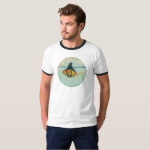 Goldfisch mit einer Haifischflosse