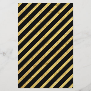 Goldfolie und schwarze diagonale Streifen Muster Flyer