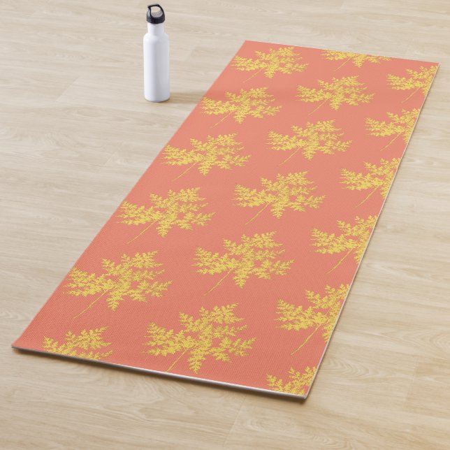 Goldleder auf dem botanischen Korallenmuster Yogamatte (Beispiel)