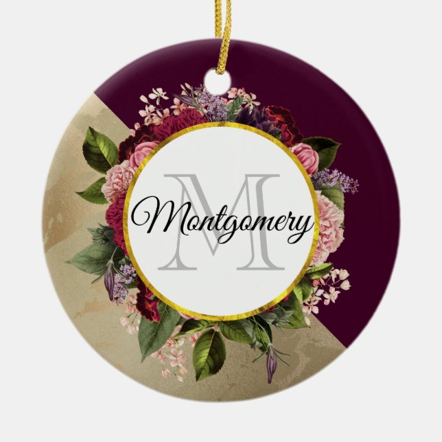 Goldmarmor Muster und Burgund Florals Monogramm Keramik Ornament (Vorne)