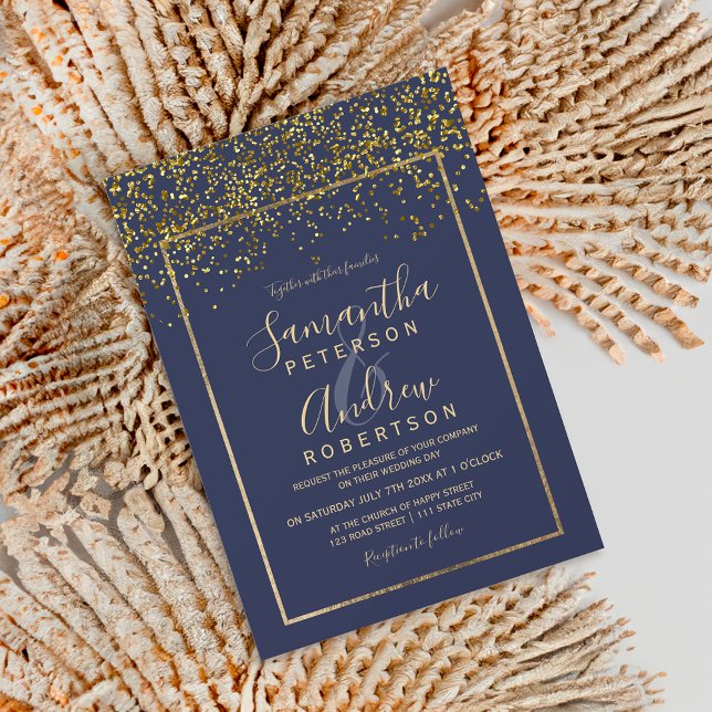 Goldmedaille Konfetti-Blaue Typografie Hochzeit Einladung (Chic gold confetti navy blue typography wedding invitation)