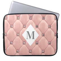Goldmonogramm aus gehobener Rose