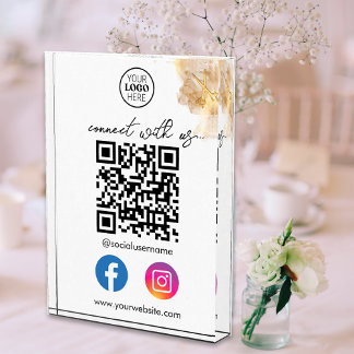 Goldschere verbinden sich mit QR Code Social Media Fotoblock