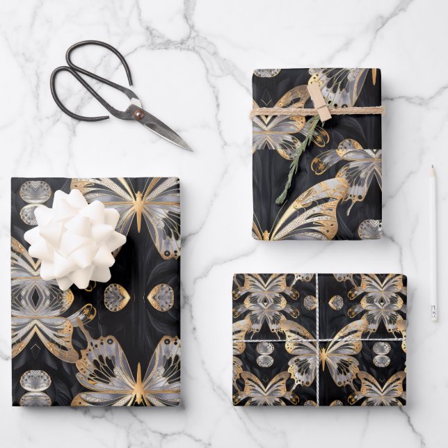 Goldschmetterling auf schwarzem Hintergrund Geschenkpapier Set (Vorderseite)