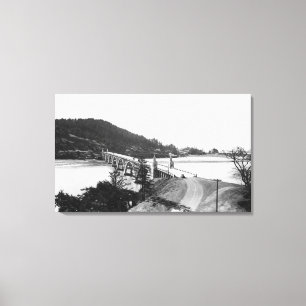 Goldstrand, Oregon-Brücke über Schurken- Fluss Leinwanddruck