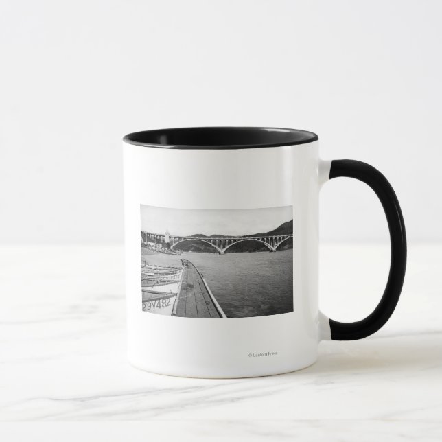 Goldstrand, Oregon Docks und Brücke über Rogue Tasse (Rechts)