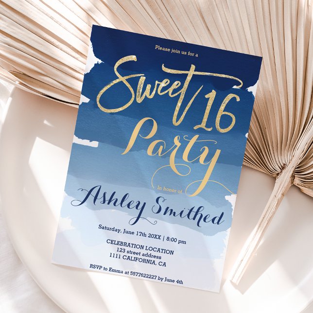 Goldtypografie Marineblau Aquarell Sweet 16 Einladung (Von Creator hochgeladen)