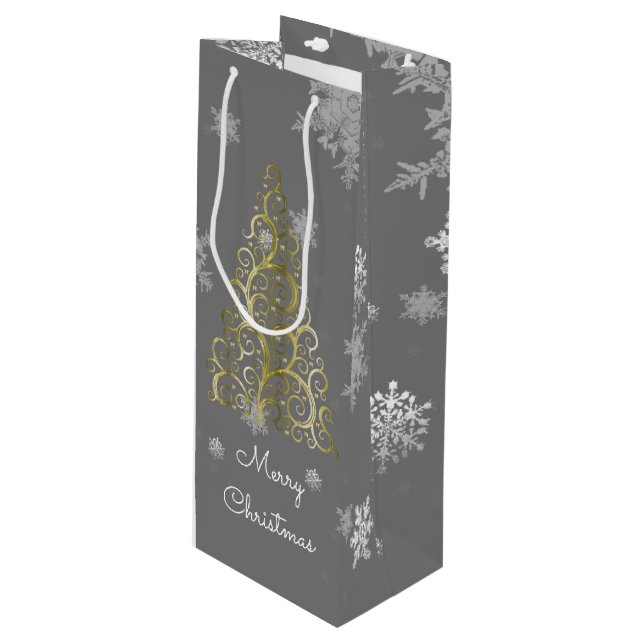 Goldweihnachtsbaum und Schneeflocken Weinbeutel Geschenktüte Für Weinflaschen (Vorderseite Schrägansicht)