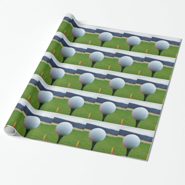 Golf Ball auf dem Golfplatz Geschenkpapier (Ungerollt)