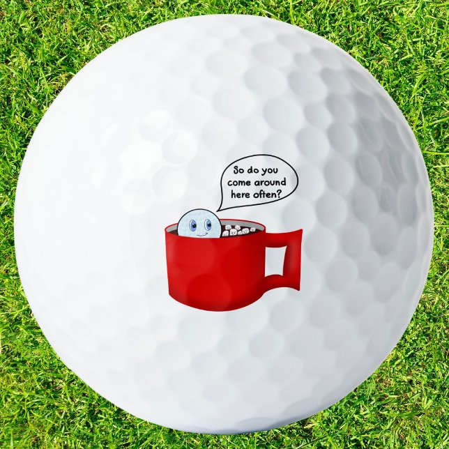 Golf Ball in Hot Chocolate mit Marshmallows (Von Creator hochgeladen)