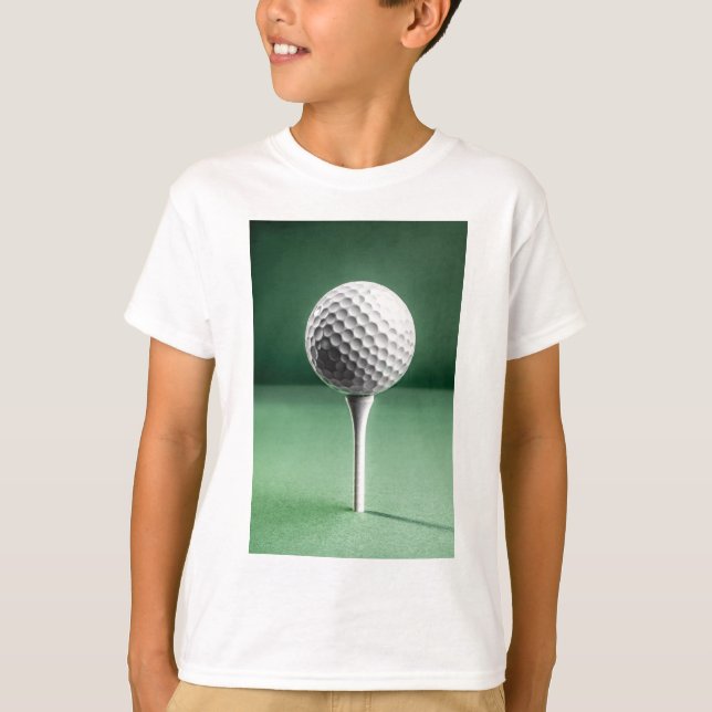 Golf Ball on T-Shirt (Vorderseite)