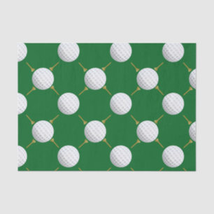 Golf-Bälle und T-Shirts auf Grün Seidenpapier