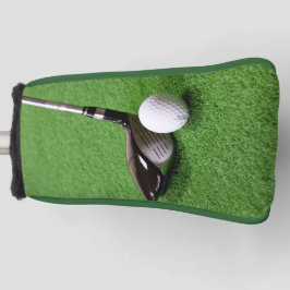 Golf Club und Ball auf grünem Grund Putter Headcover