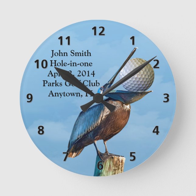 Golf Hole-in-One-Gedenkfeier individuell anpassbar Runde Wanduhr (Vorderseite)