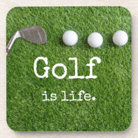 Golf ist das Leben mit Golfbälle sind auf grünem G