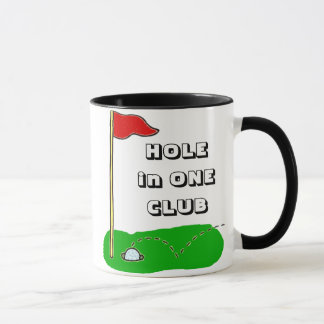 Golf-Loch in einer Verein-Gewohnheit Tasse