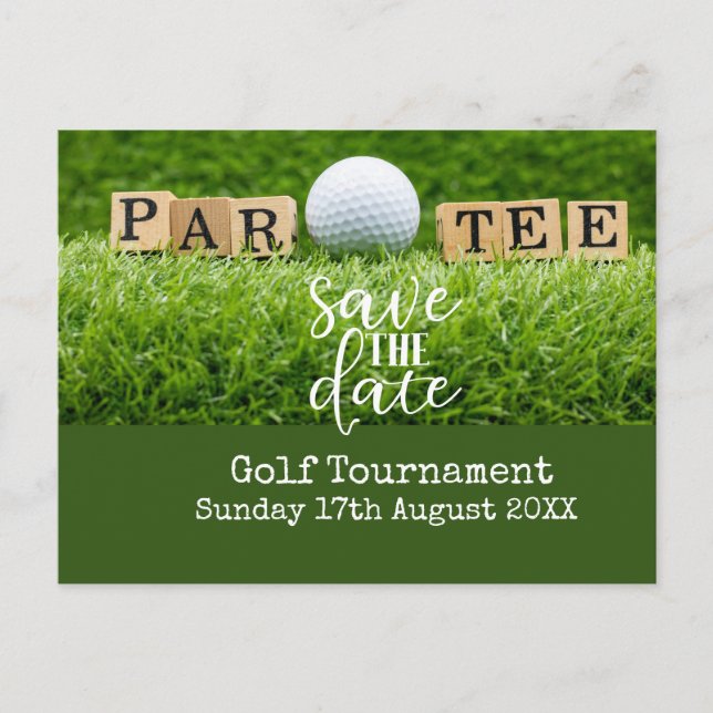 Golf Save the Date mit Golfball auf Grün Ankündigungspostkarte (Vorderseite)