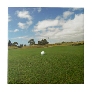 Golfball auf dem Grün, Fliese