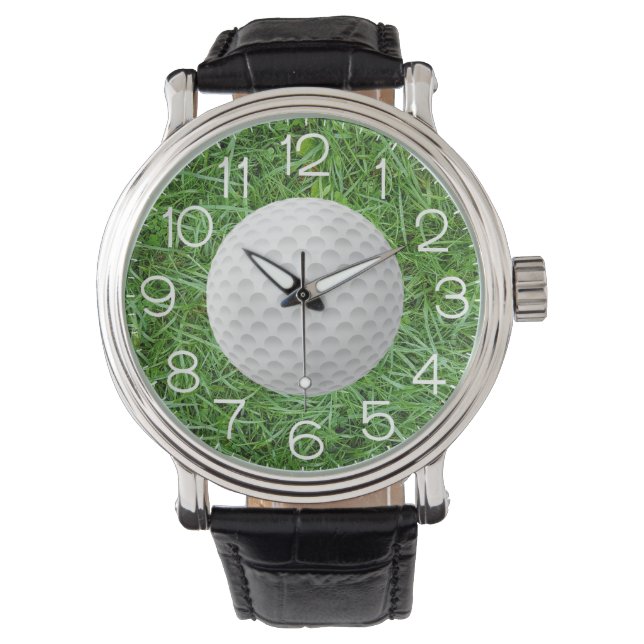 Golfball auf grünem Gras Armbanduhr (Vorderseite)