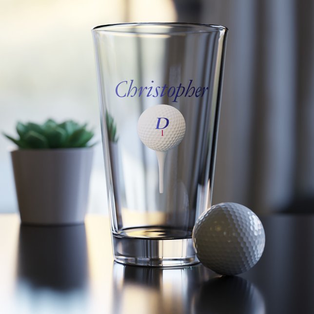 Golfball auf T-Shirt Personalisiert Pint Glass Glas (Personalized Pint Glass for the golfer in your life. Add their name)