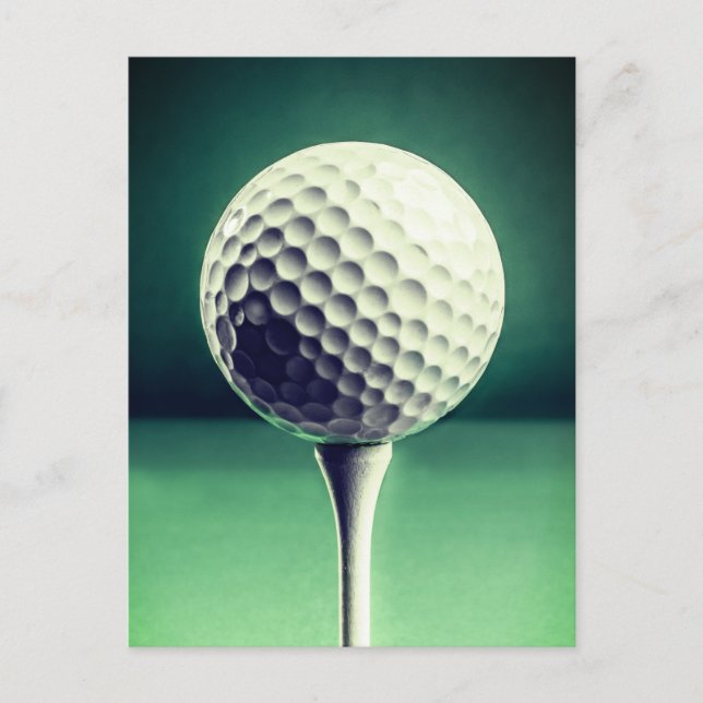 Golfball im T-Shirt Postkarte (Vorderseite)