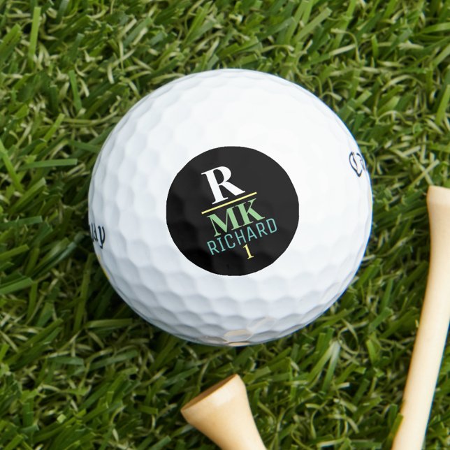 Golfer-Ausrüstung: Monogramm Golfball (Von Creator hochgeladen)