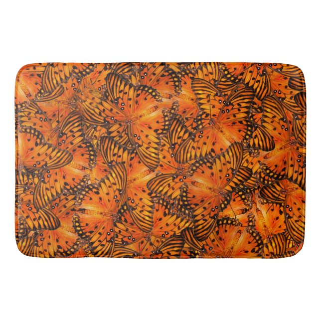 Golffritille Orangenbrauner Schmetterling Badematte (Vorderseite)
