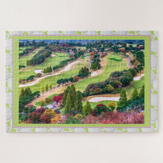 Golfplatz im Herbst & Ball (Horizontal)