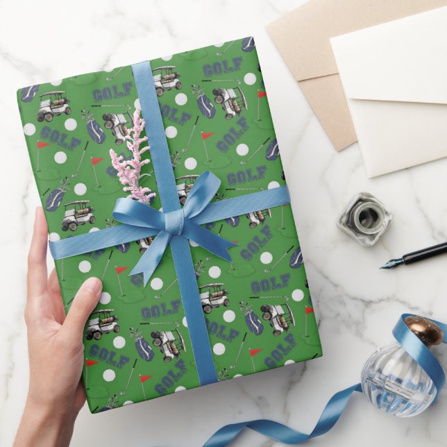 Golfspielen auf Grasgrün Geschenkpapier (Schenken)