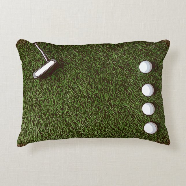 Golfzimmer mit Golfball mit Putter auf Gras Dekokissen (Vorderseite)