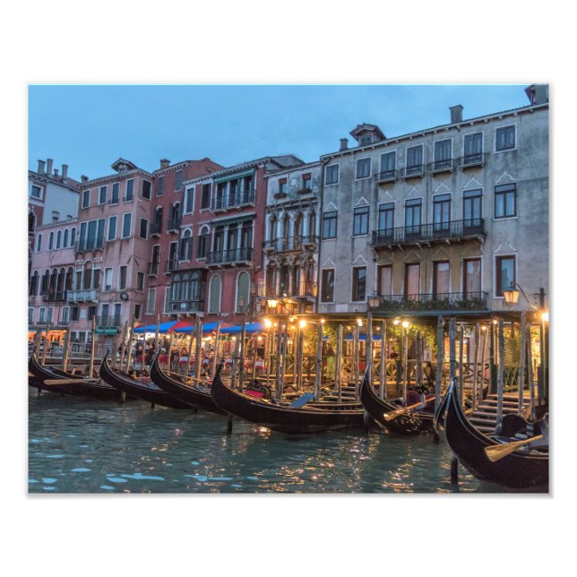 Gondeln in der Abenddämmerung | Foto in Venedig (Vorne)