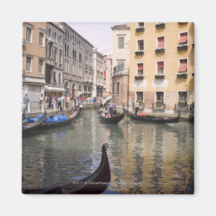 Gondeln in einem Kanal, Venedig, Italien Magnet