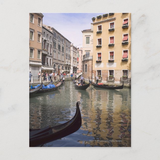 Gondeln in einem Kanal, Venedig, Italien Postkarte (Vorderseite)