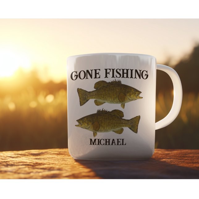 Gone Fishing Bass Angler Outdoor Individuelle Name Kaffeetasse (Gone fishing smallmouth bass personalized coffee mug for anglers.)