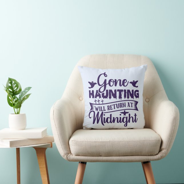 Gone Haunting kehrt um Mitternacht zu Halloween zu Kissen (Stuhl )