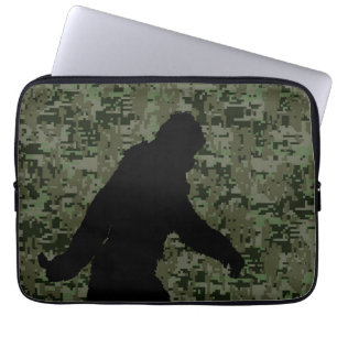 Gone Squatchin For on Olive Digital Camouflage Laptopschutzhülle