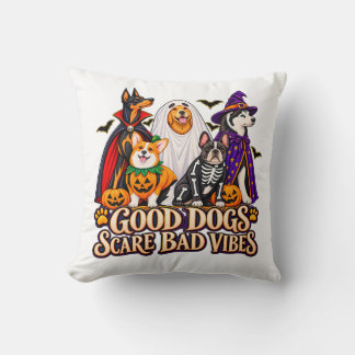 Good Dogs Scare Bad Vibes – Halloween Dog Illustra Kissen