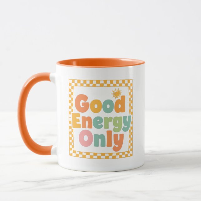 "Good Energy Only" 70s Style Typography Tasse (Links)