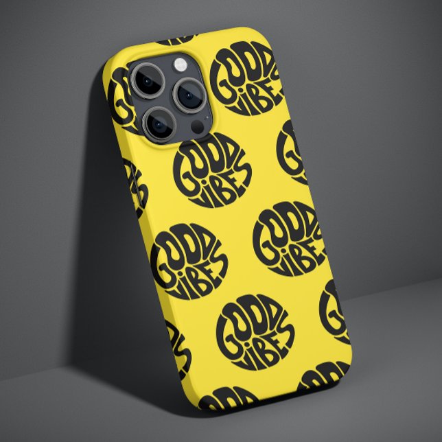 Good Vibes Yellow Trendy Modern Simple Typografy Case-Mate iPhone 14 Hülle (Von Creator hochgeladen)