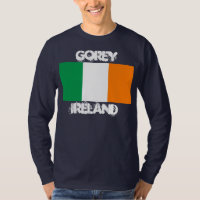 Gorey, Irland mit irischer Flagge
