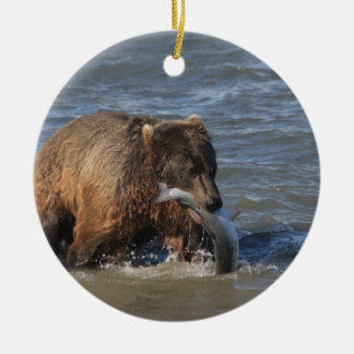 Got Fische? Alaska-Braunbärgeschenke Keramikornament
