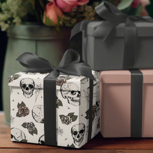 Goth Ivory Skull und Blume Halloween Geschenkpapier