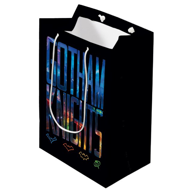 Gotham Knights City Letting Mittlere Geschenktüte (Vorderseite Schrägansicht)
