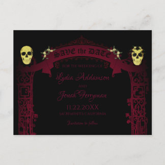 Gothic Arch Trellis and Skulls Wedding Ankündigungspostkarte