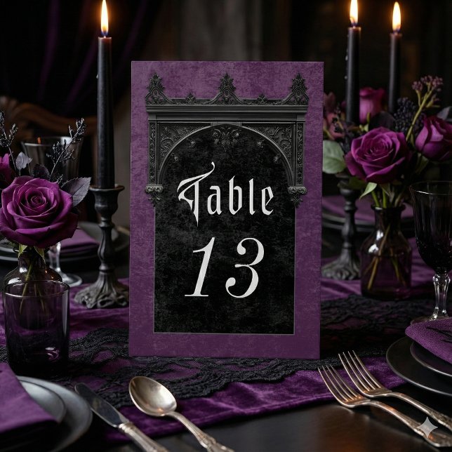 Gothic Black Raven & Black Arch Lila Hochzeit Tischaufsteller (Von Creator hochgeladen)