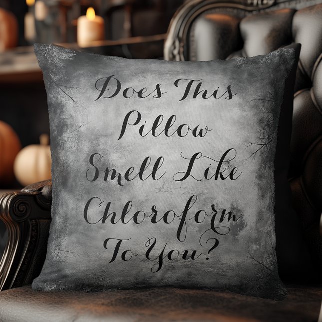 Gothic Chloroform Funny Halloween Kissen (Funny Halloween Throw Pillow)