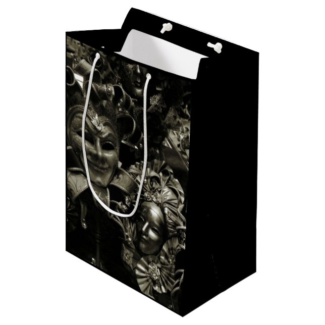 Gothic Dark Masquerade Masken Schwarz-Weiß Mittlere Geschenktüte (Vorderseite Schrägansicht)